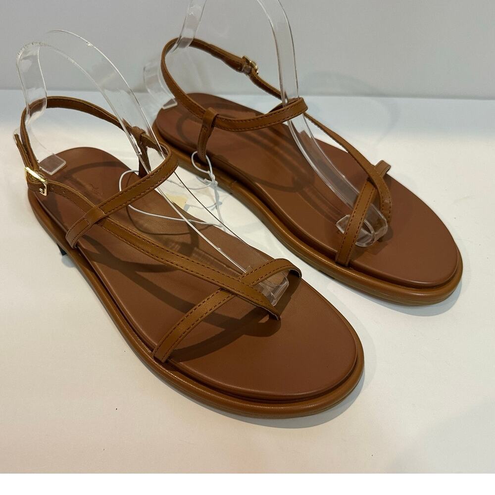 Universal Thread Ivy Strappy Sandals Women’s Size 9 Brown NWT Flat Sandals